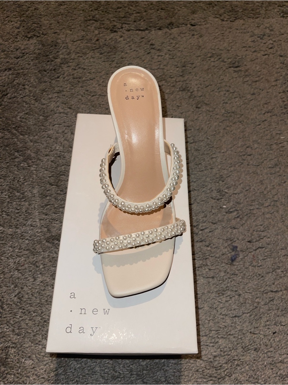 New day pearl heel